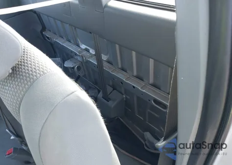 2011 Toyota Tacoma z USA, uszkodzony, nr VIN 5TFNX4CN2BX006408